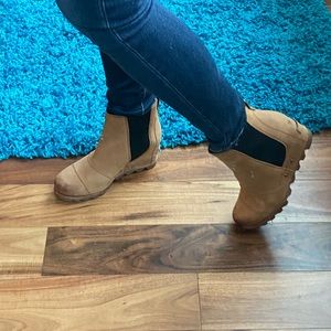 Sorel Lea size 9